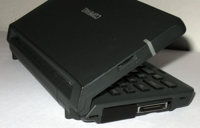 Compaq PC Companion C140. Вид слева